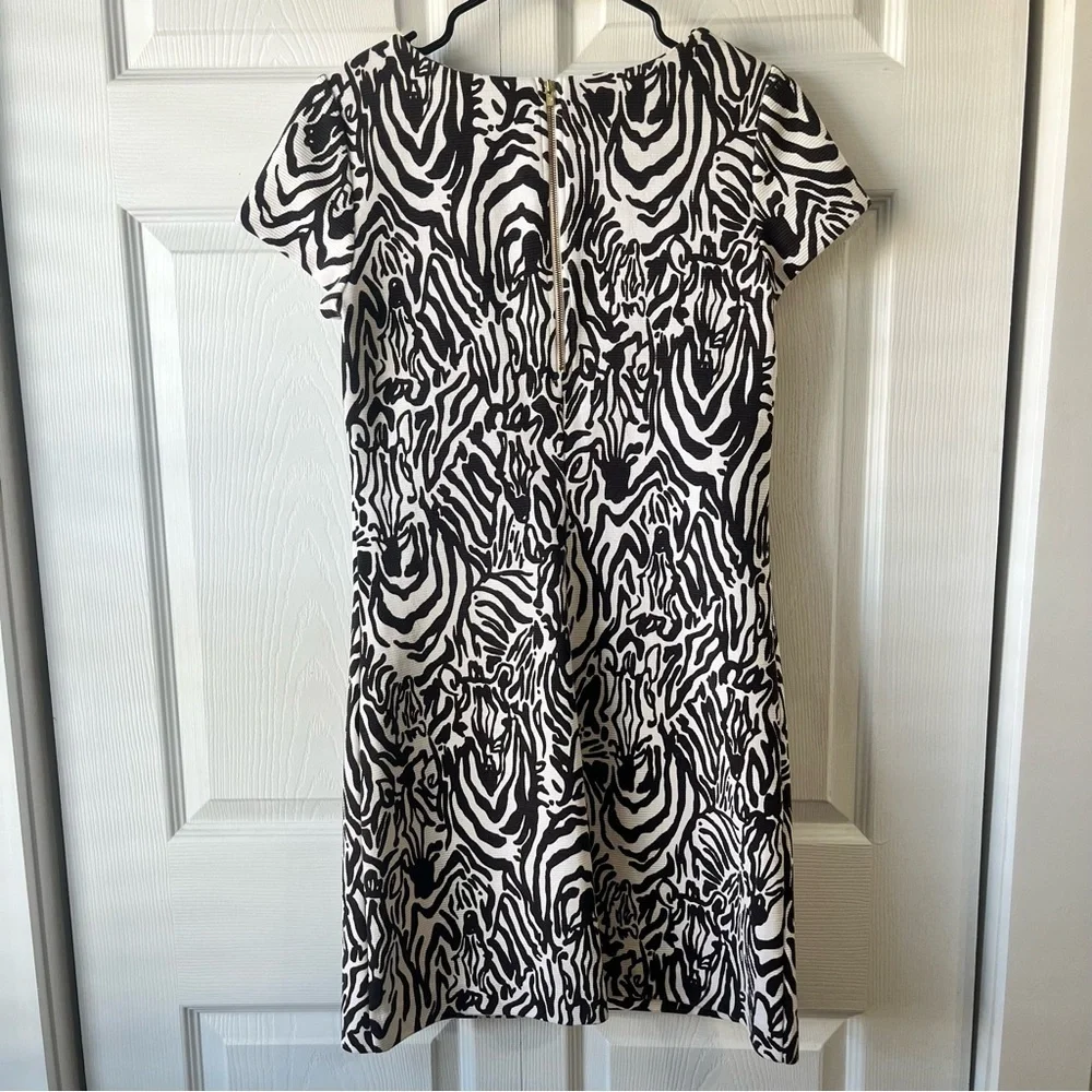Lilly Pulitzer Layton Shift Dress brown zebra pattern Size Medium